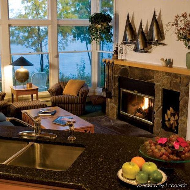 Bluefin Bay On Lake Superior 토프테 객실 사진